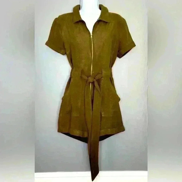 Forever 21 Green Zip Front Jumpsuit Shorts Romper (508) - Picture 3 of 15